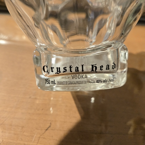 Crystal Head skull vodka decanter - Picture 13 of 15